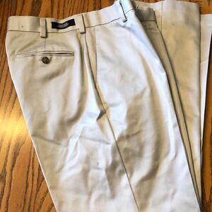 Roundtree &Yorke mens 34x30 khakis